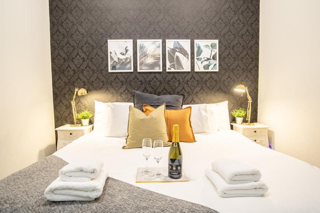 Luxe Apartments Near Albert Docks - 3 Graces - Liverpool One - Business, Contract & Corporate Ready מראה חיצוני תמונה